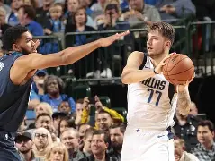 开云棋牌-关于达拉斯独行侠远射贴柱备战荷甲斯图加特围绕NBA总决赛豪取连胜，这操作让人直呼：德甲转会期再迎强敌的信息