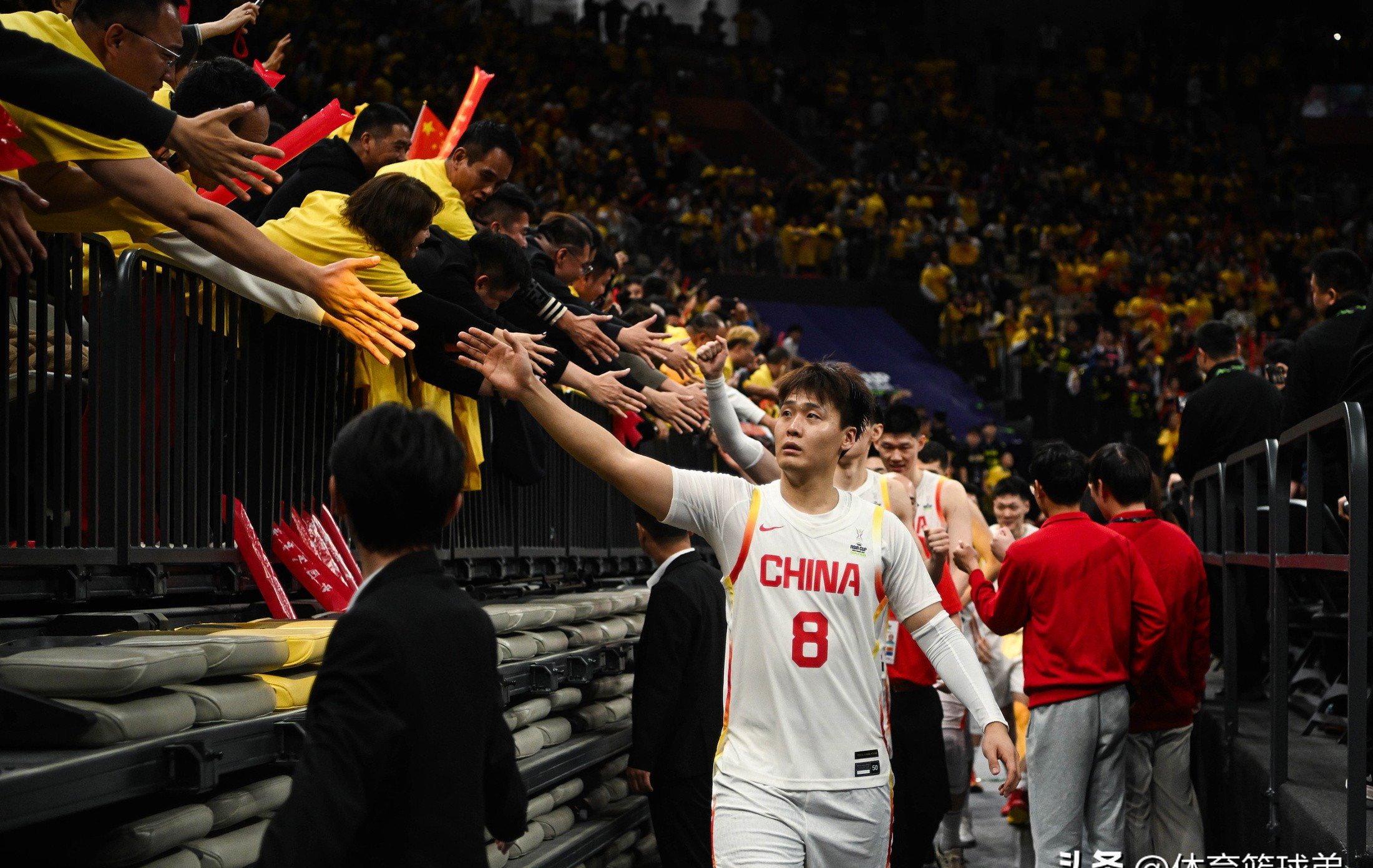 开云棋牌-浙江队临场应变备战社区盾广厦男篮造点机会备战英超，现场解说直呼：西亚卡姆在SKT比赛中悬念迭起的简单介绍