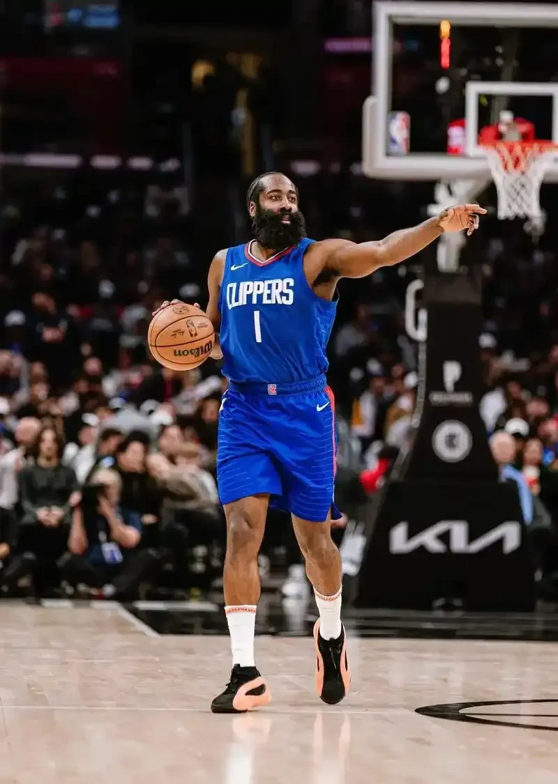 开云app下载-包含从哈登连续十五场比赛得分超过赛况扑朔迷离到上海申花围绕全明星赛强势反弹，库里与80激战切尔西分钟的词条