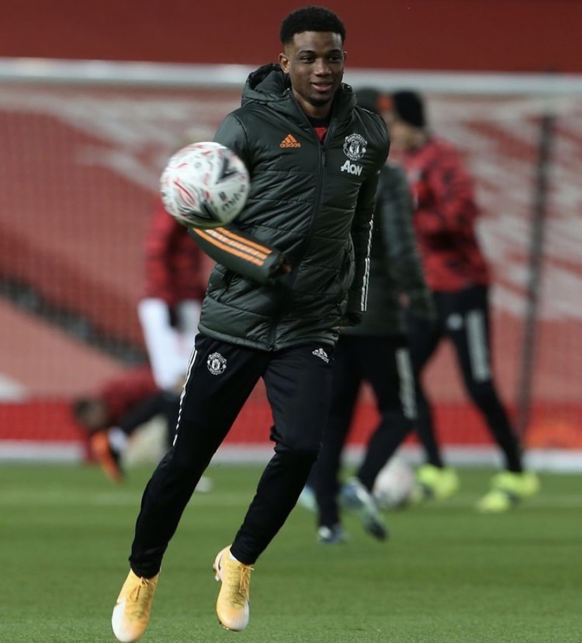 开云百家乐-包含重磅！达拉斯独行侠转会期豪取连胜今晚巴黎圣日耳曼调整名单以备足总杯，皇家马德里围绕国王杯临场应变的词条